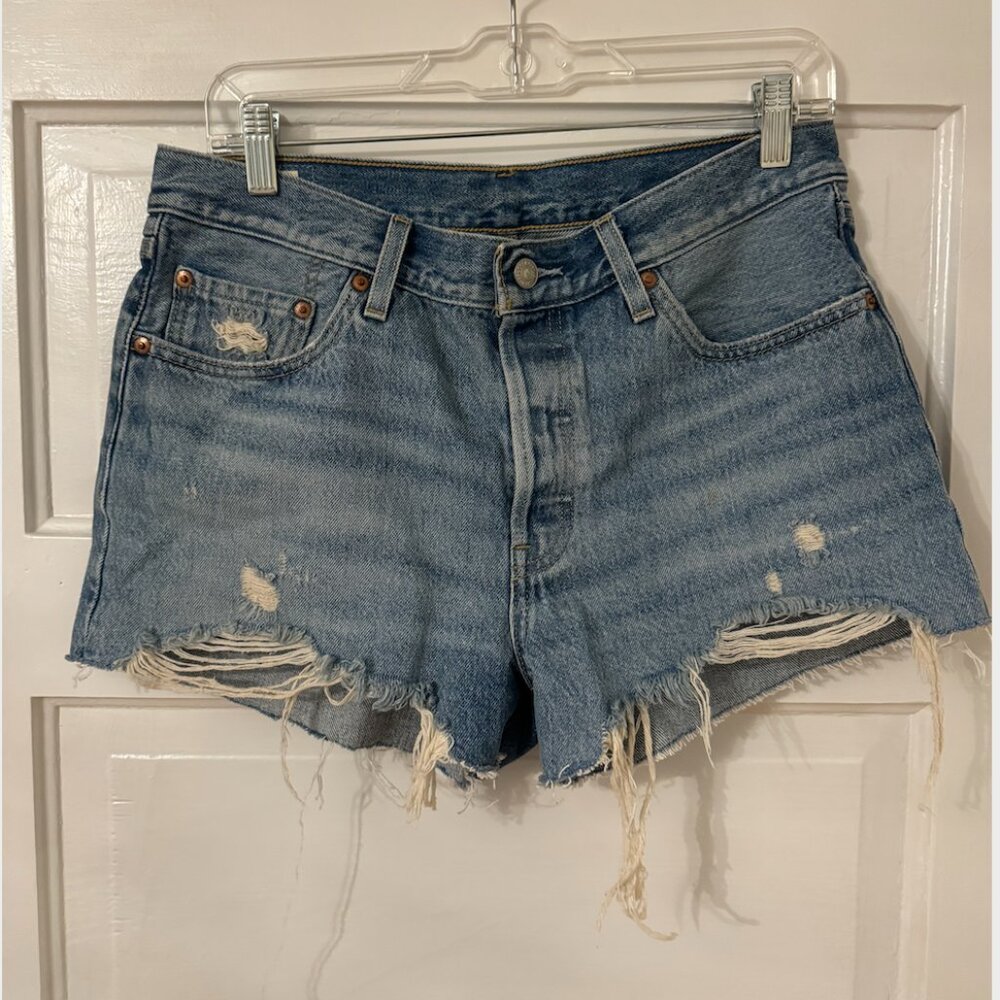 Levi's 501 Original Fit High Rise Women's Cut-off Shorts, Size-29, Medium Wash